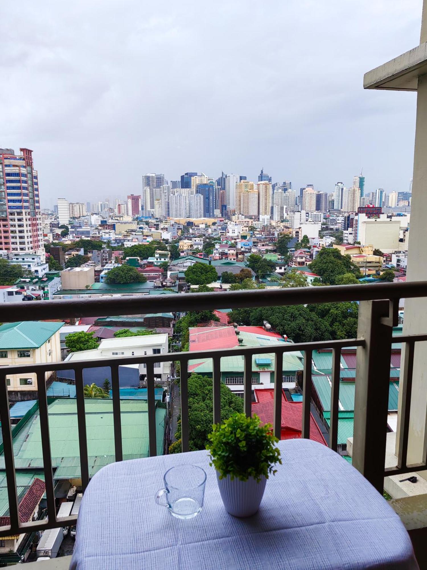 La Verti Residences Staycation Manila Exterior foto